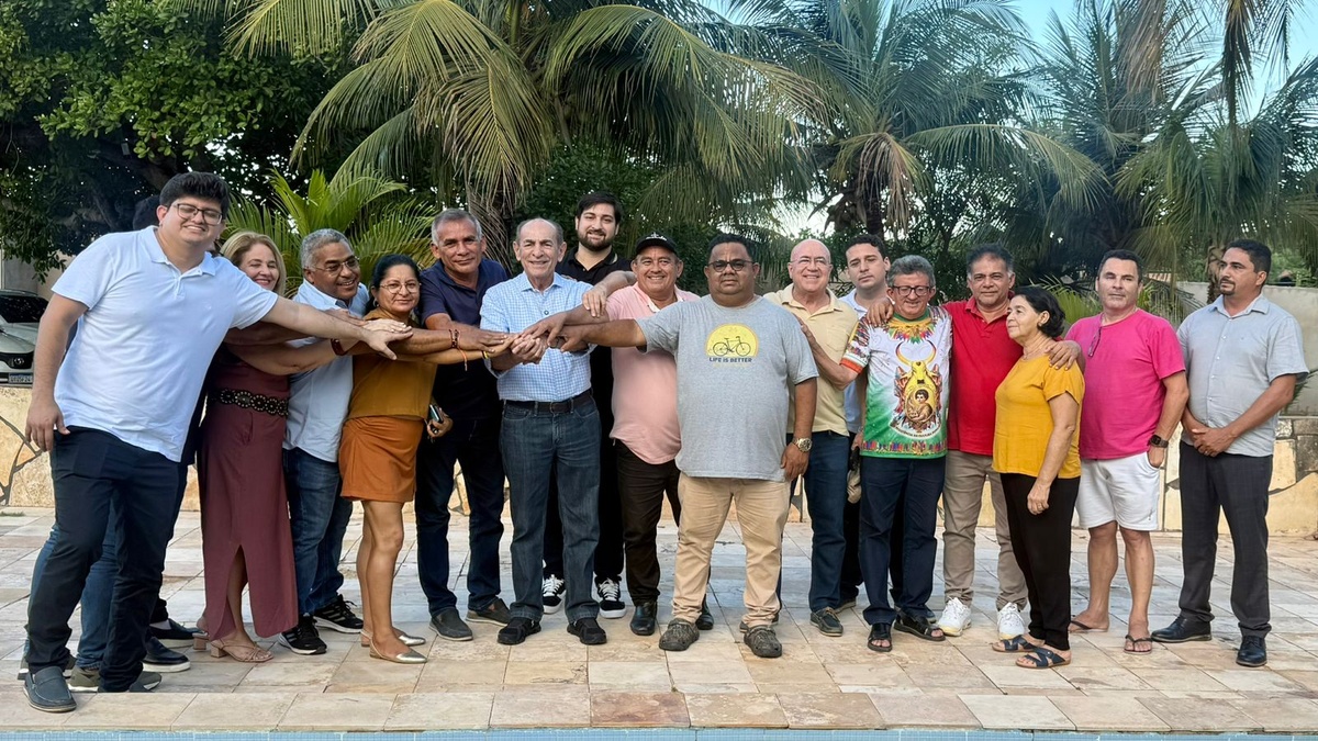Em encontro, Marcelo Castro recebe apoio de todos os vereadores de Parnaíba