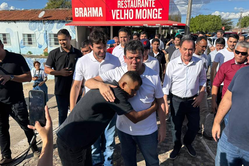 Em Floriano, Rafael Fonteles anuncia reforma e ampliação do cais da cidade Em Floriano, Rafael Fonteles anuncia reforma e ampliação do cais da cidade