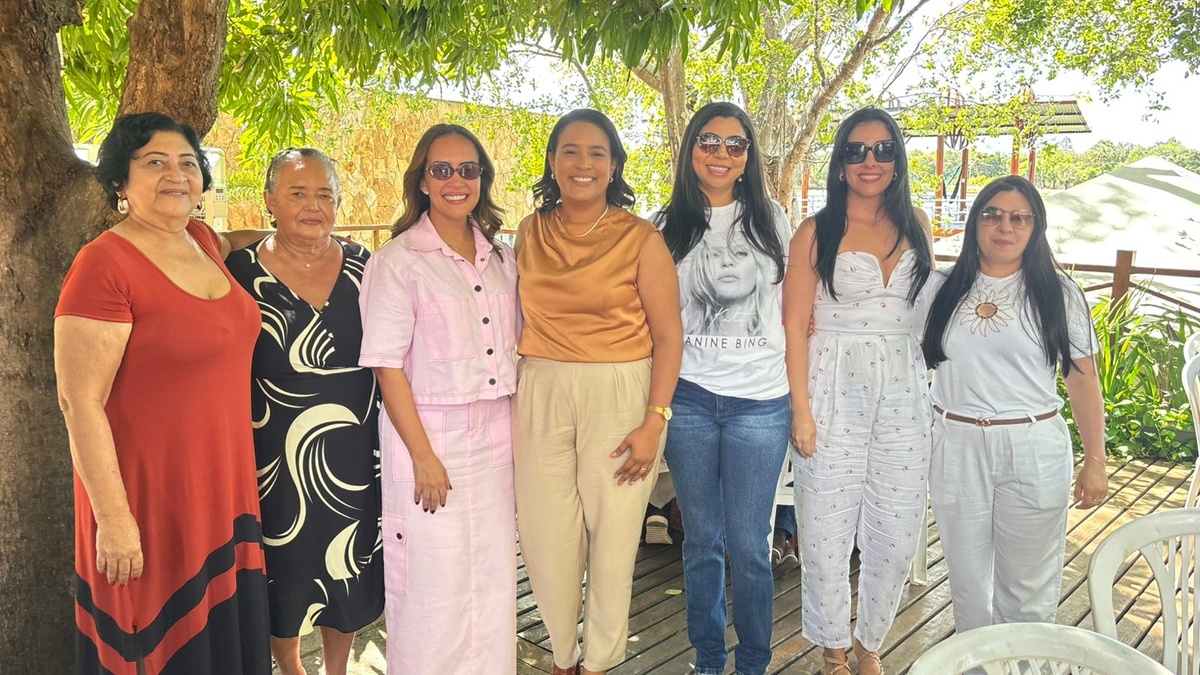 Encontro de prefeitos em Demerval Lobão fortalece união e troca de experiências