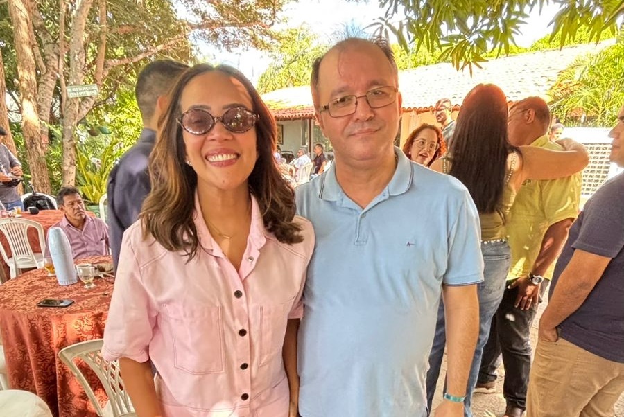 Encontro de prefeitos em Demerval Lobão fortalece união e troca de experiências