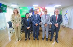Enzo Samuel visita MDS e articula curso para cuidadores de idosos em Teresina (Foto: Reprodução)