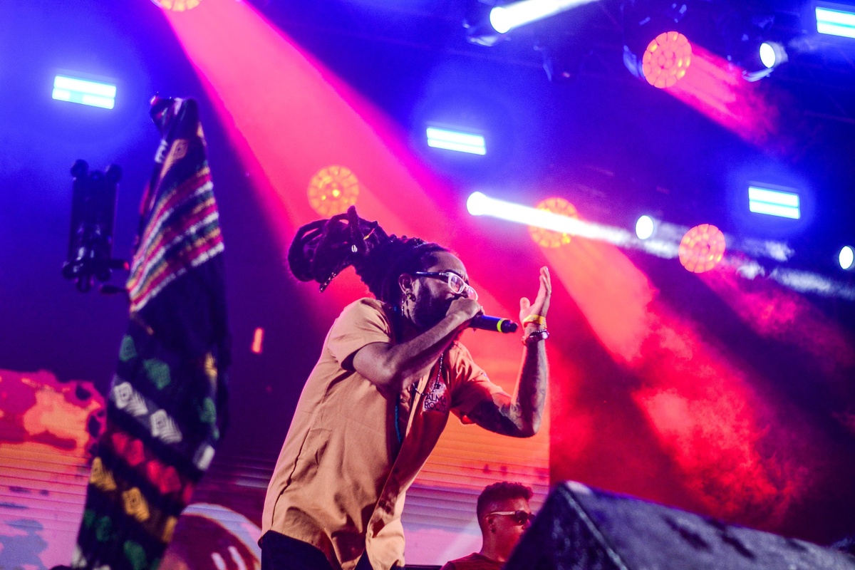 Festival de Inverno de Pedro II encerra com shows, pedido de casamento e reggae