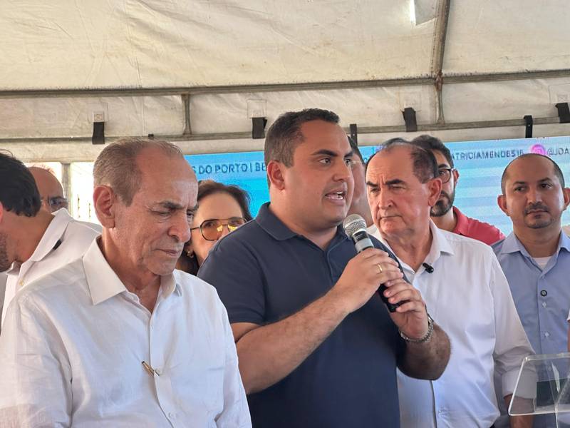 Governador entrega reforma do CETI Jacob Demes em Floriano com investimento de R$ 1,9 mi