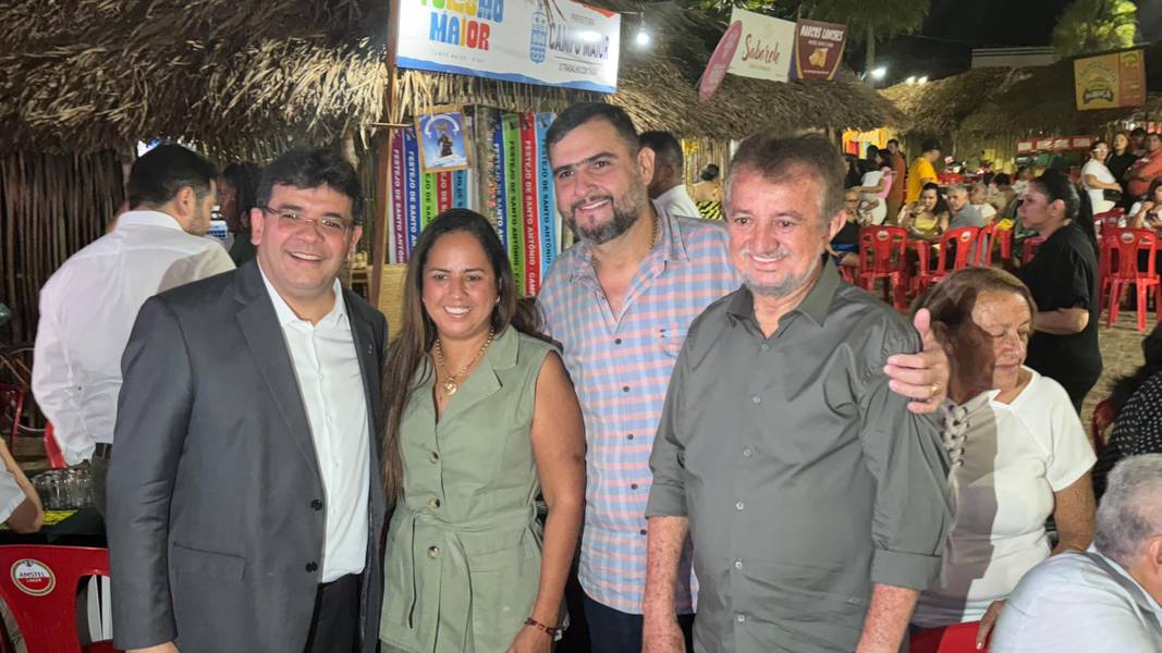 Governador participa da 9ª noite dos festejos de Santo Antônio em Campo Maior