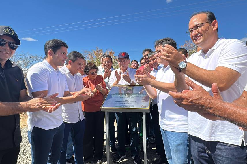 Governo do Piauí leva obras e saúde digital a São José do Peixe Governo do Piauí leva obras e saúde digital a São José do Peixe