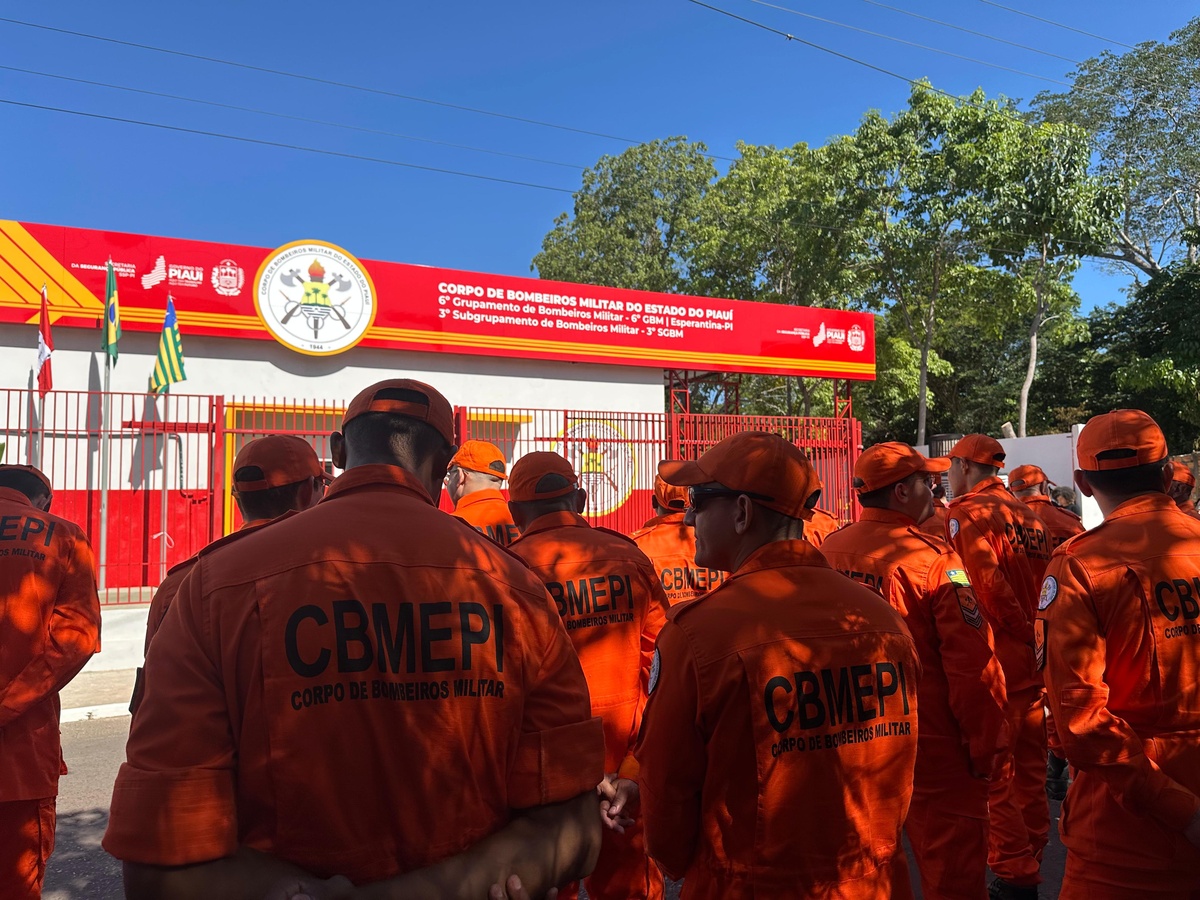 Governo inaugura novo e modernizado quartel do Corpo de Bombeiros em Esperantina