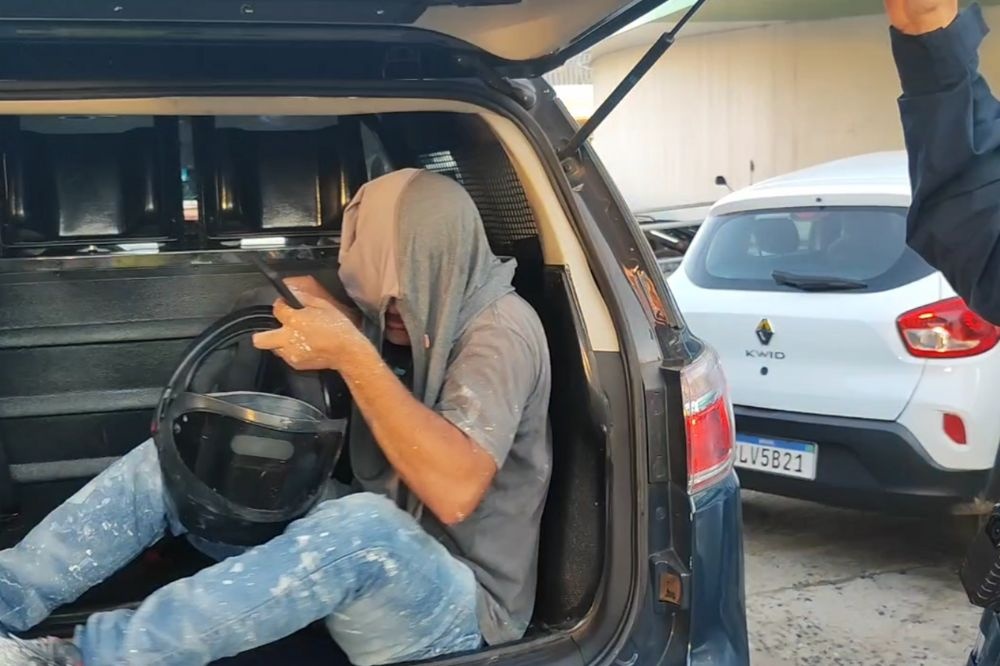 Homem com mandado de prisão por pensão alimentícia é preso pela PRF na BR-316