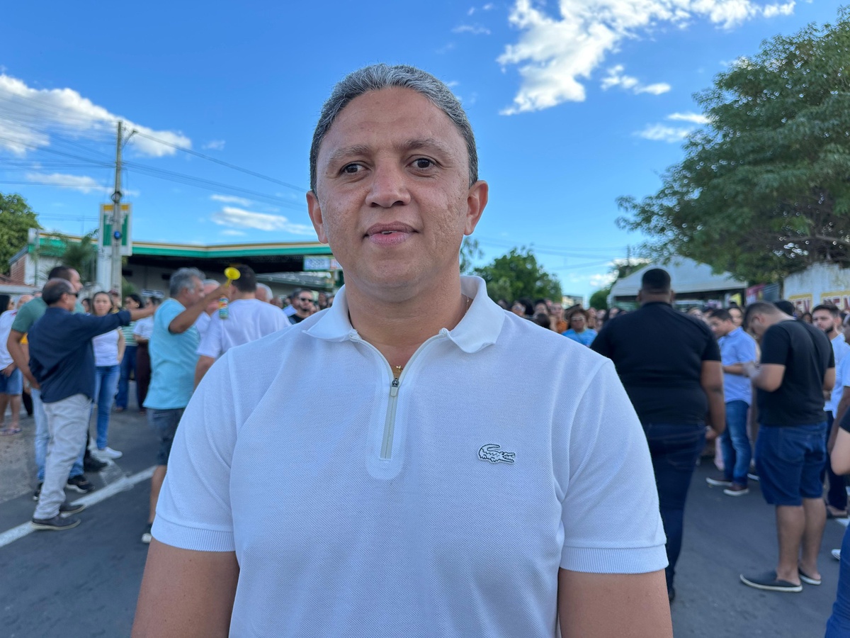 Júnior Ribeiro, prefeito de Água Branca
