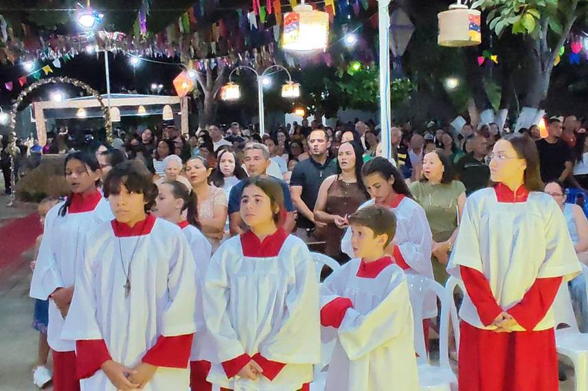 O tradicional festejo de São João Batista em Ribeiro Gonçalves. O tradicional festejo de São João Batista em Ribeiro Gonçalves.