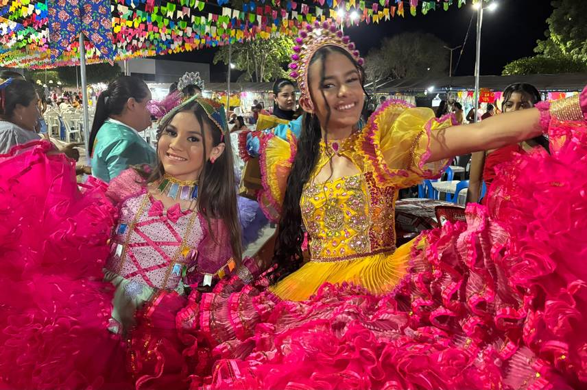 Parnarama encerra Arraiá do Mexe-Mexe com 40 anos de tradição e cultura Parnarama encerra Arraiá do Mexe-Mexe com 40 anos de tradição e cultura