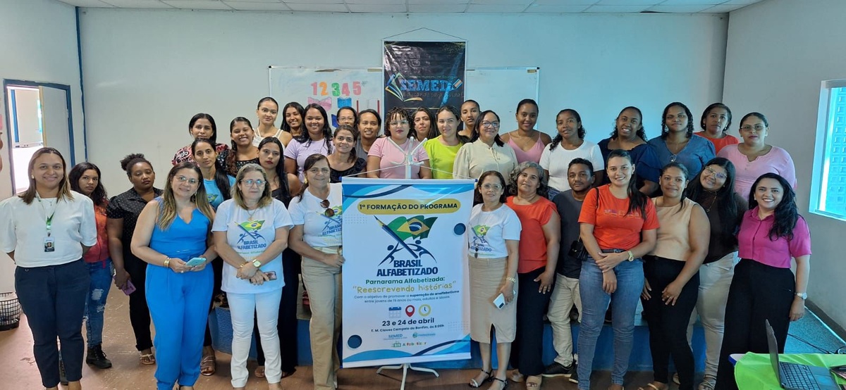 Parnarama realiza formação para EJA com o programa 'Parnarama Alfabetiza'