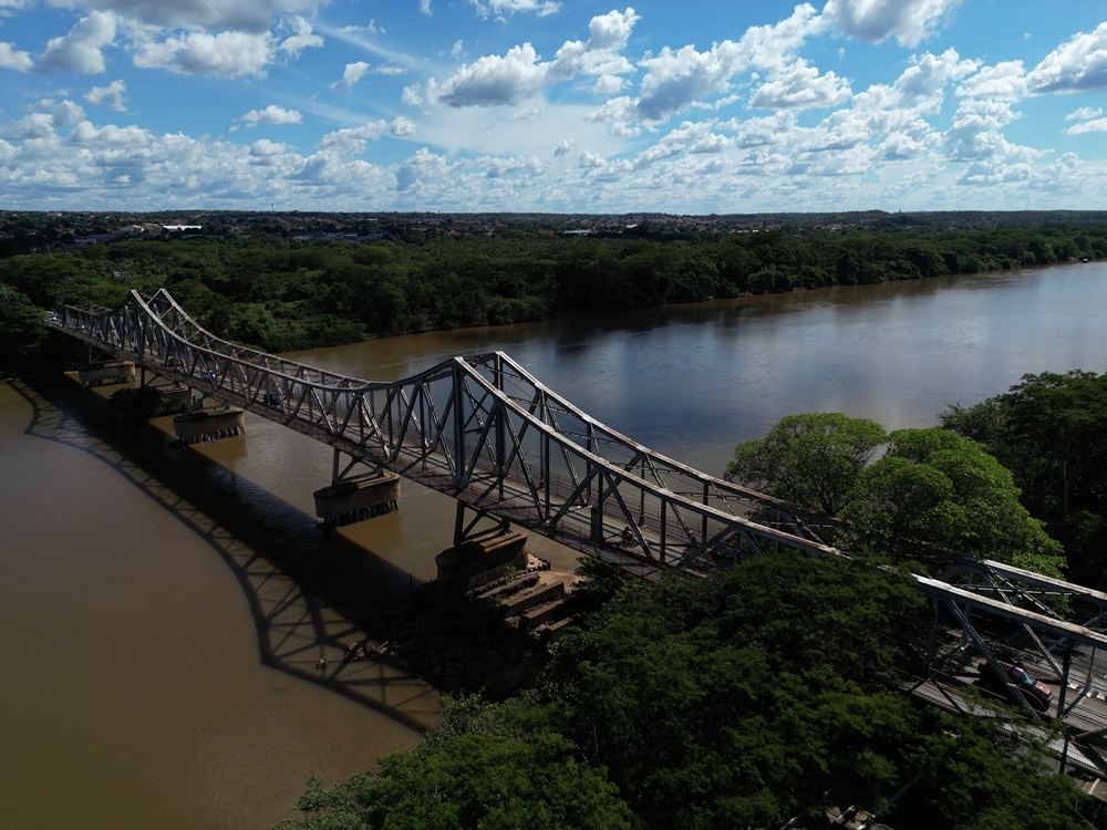Ponte Metálica