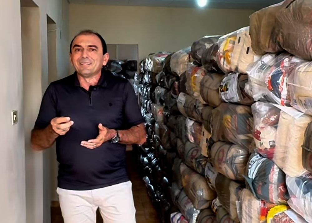 Prefeitura de Queimada Nova distribui 1.400 cestas básicas para famílias carentes