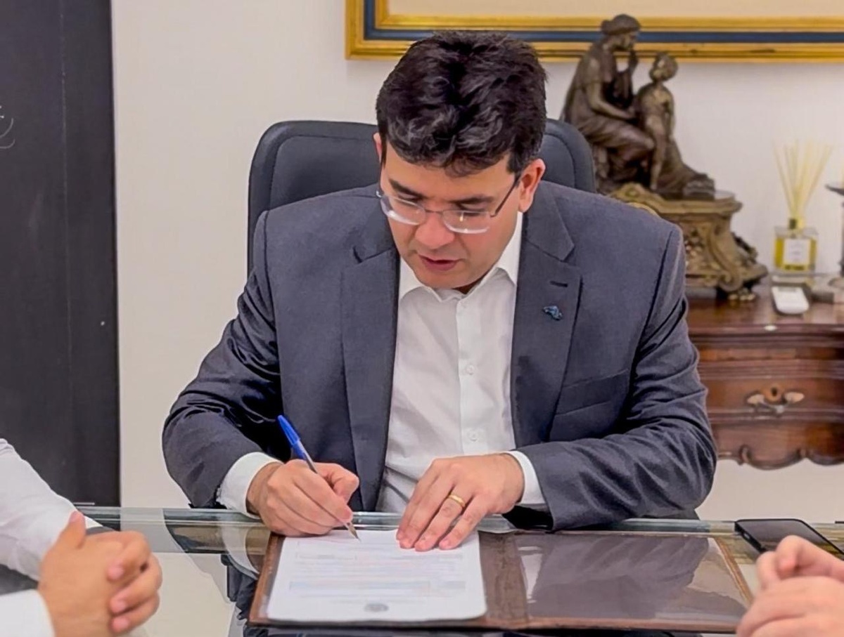 Rafael Fonteles autoriza reforma e modernização da Biblioteca Cromwell de Carvalho