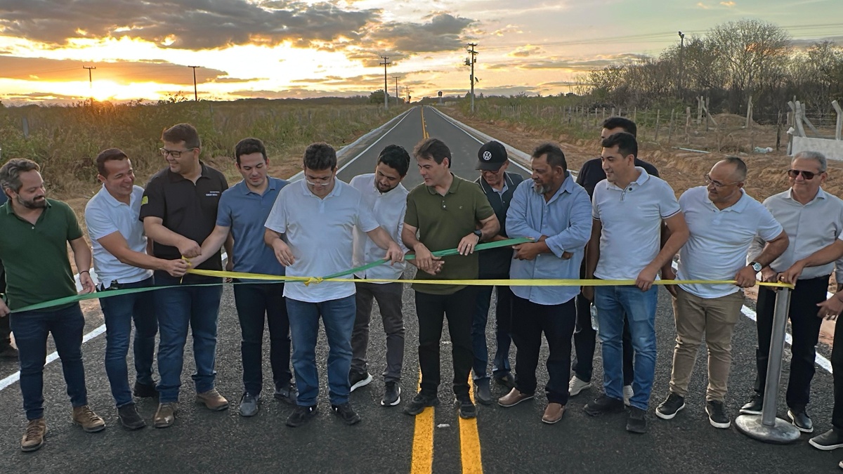Rafael Fonteles vistoria e inaugura obras de asfaltamento em Belém do Piauí
