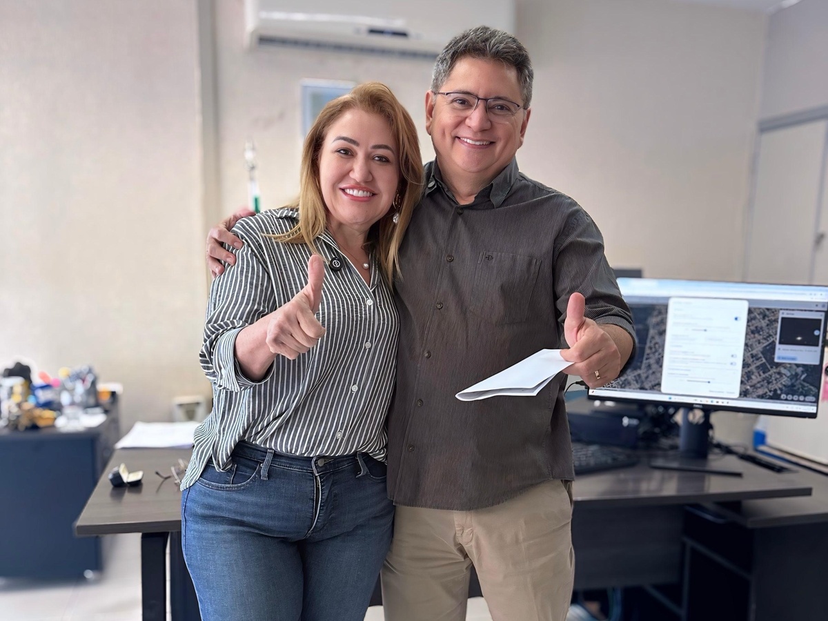 Superintendente regional do DNIT, Dr. Ribamar Bastos e deputada Simone Pereira