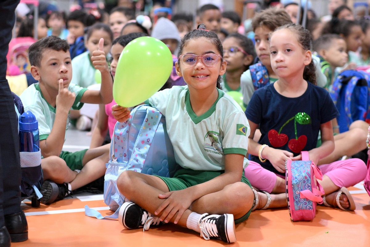Alunos da rede municipal de ensino.