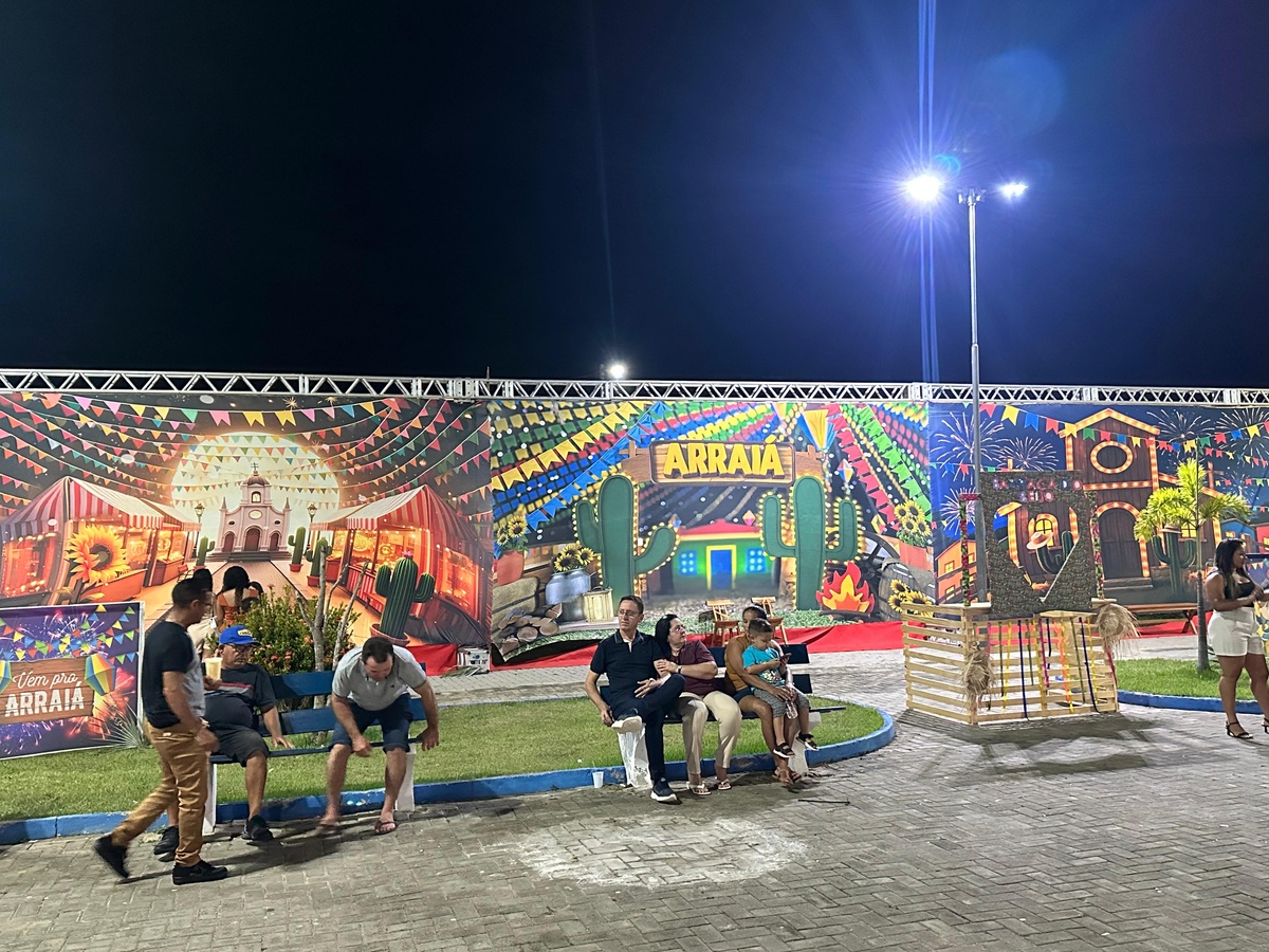 Caxingó encerra tradicional Arraiá do Povo com muita cultura e grande show musical