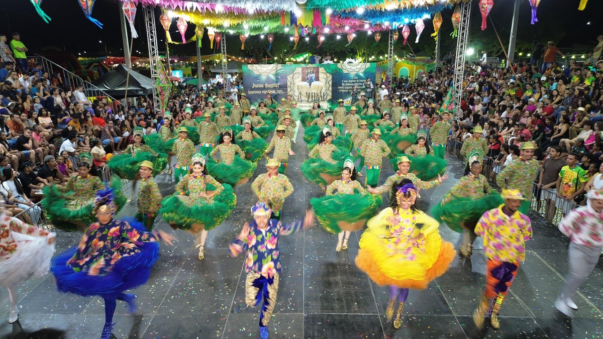 Confira como foi a segunda noite do São João da Esperança em Esperantina