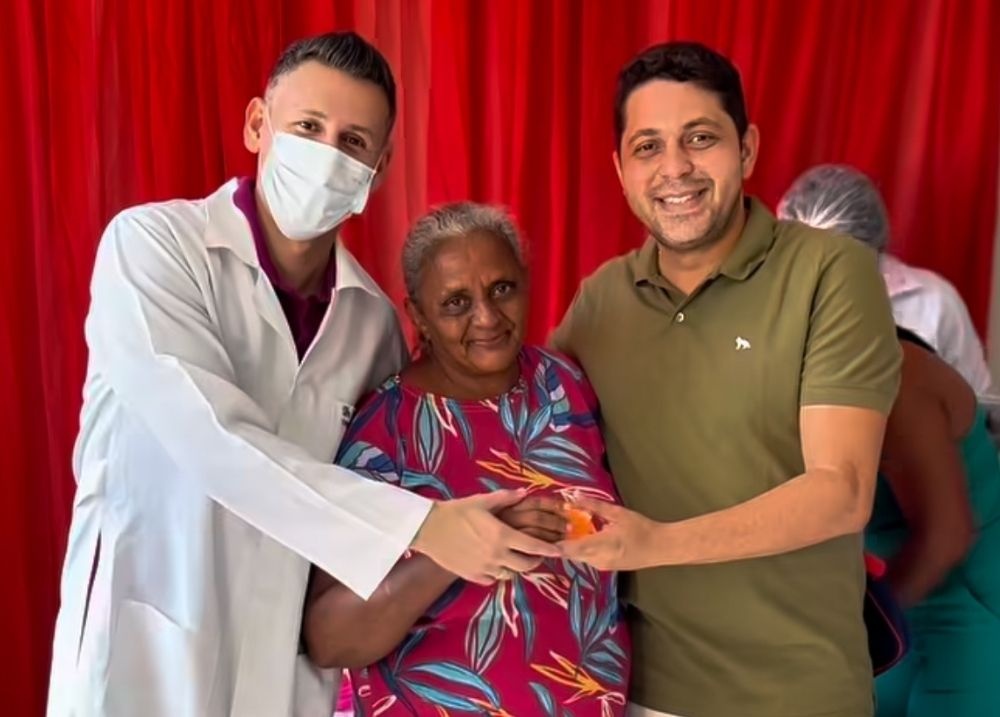 Entrega de Próteses Dentárias fortalece a saúde bucal em Monsenhor Gil