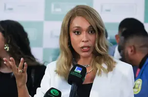 Erika Hilton pede ao STF bloqueio das contas de Eduardo Bolsonaro (Foto: Lula Marques/Agência Brasil)