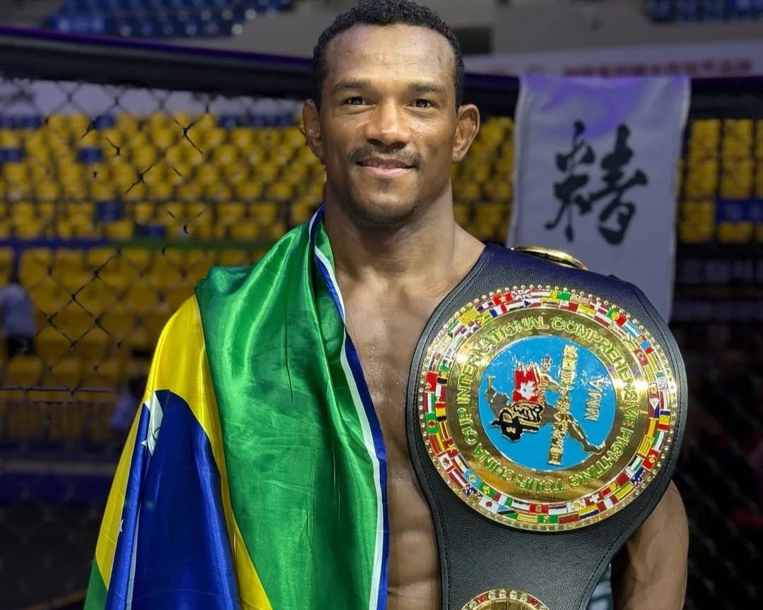 Fabrício Bacai conquista cinturão na China e coloca o Piauí no topo do MMA asiático