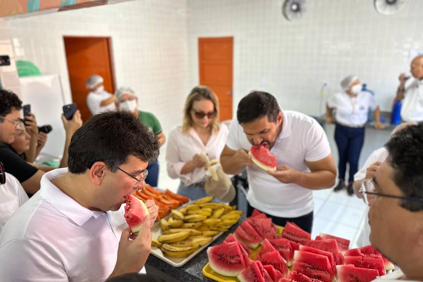Governador inaugura escola, Espaço da Cidadania e asfalto em Altos