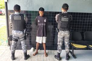 Homem é preso após tentar fugir da PM em Parnaíba; celular roubado foi apreendido (Foto: Reprodução)
