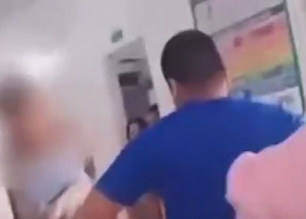 Homem vai à UPA com cenoura presa no reto e caso viraliza nas redes sociais