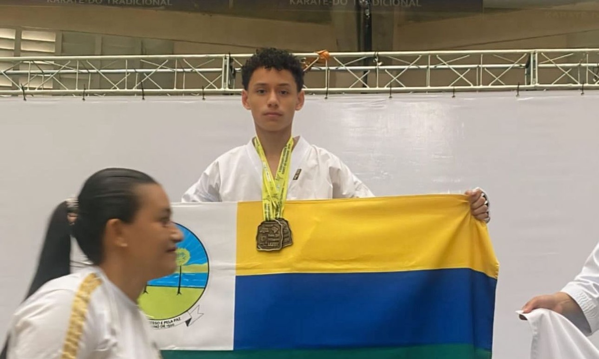 Jovens atletas de Porto se destacam em competições regionais com cinco medalhas