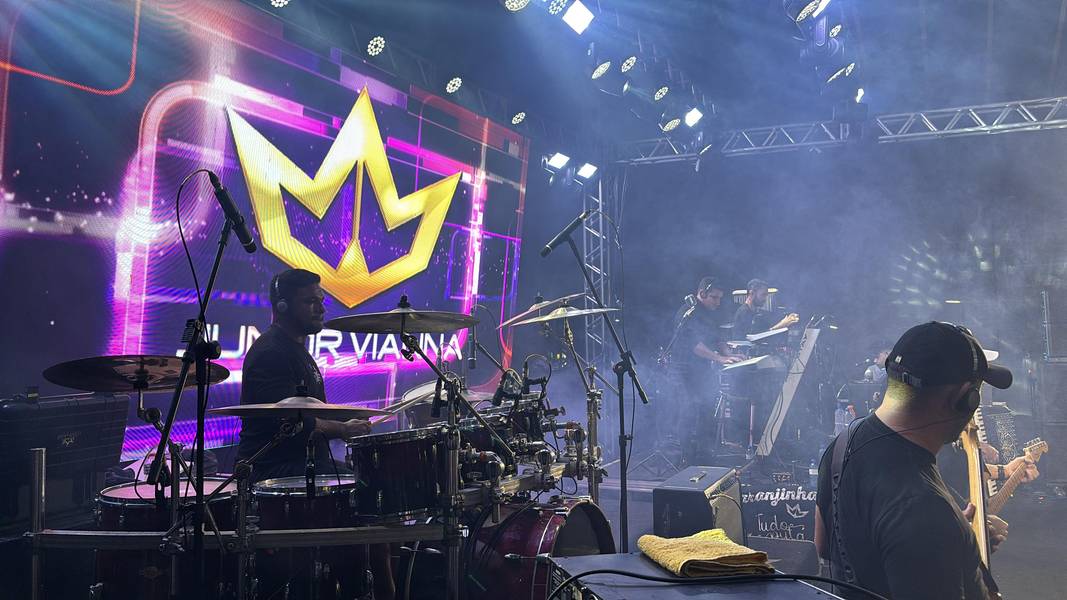 Palmeira do Piauí celebra 63 anos com shows de Amado Batista e Junior Vianna