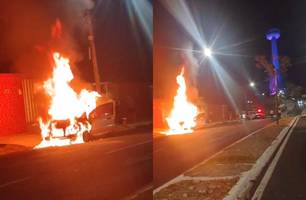 Perda total: carro fica completamente destruído após pegar fogo em Teresina (Foto: Reprodução)