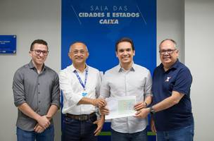 Prefeito Dr. Gilberto Júnior assina contrato de R$ 14 milhões para obras em Uruçuí (Foto: Reprodução)