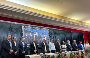 Projeto 'Semeando Oportunidades' certifica alunos em solenidade no IFPI (Foto: Conecta Piauí)