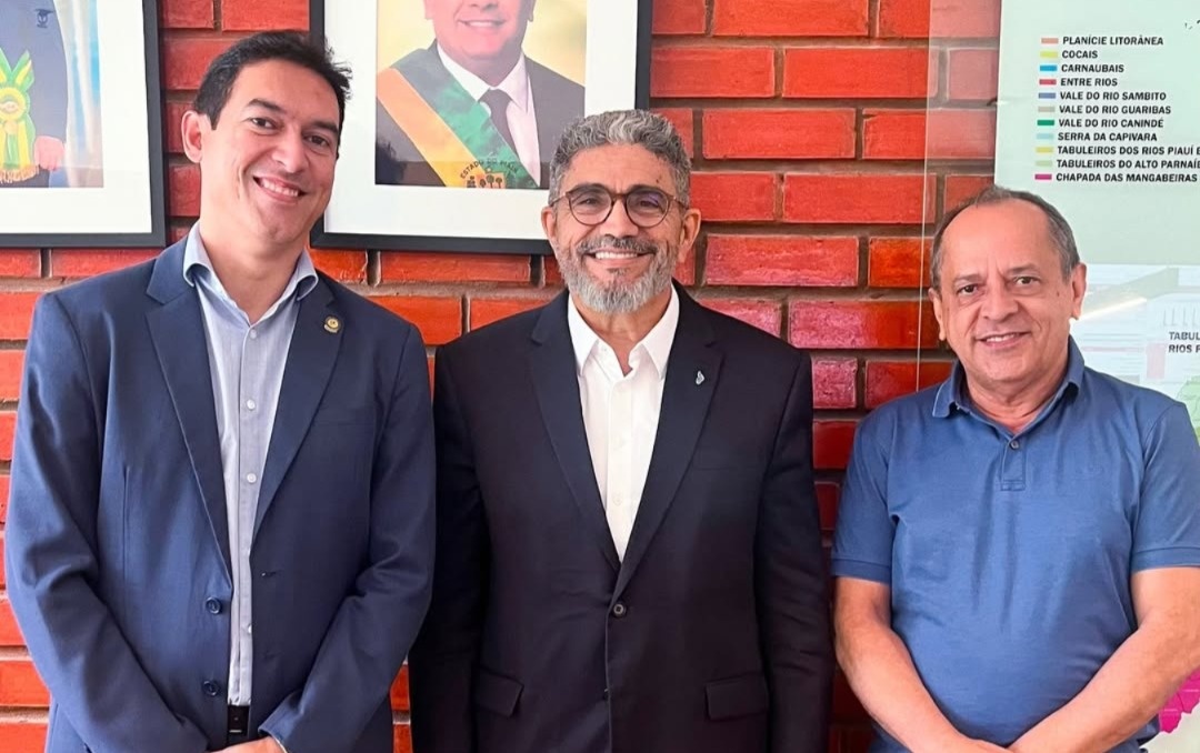 Raniletti Macedo busca melhorias na saúde de Caracol em reunião com deputado