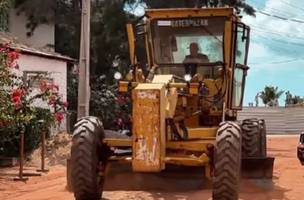 Rua principal da Vila de Barra Grande passa por obras de melhoria (Foto: Reprodução/Redes sociais)