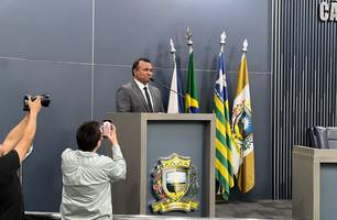 Secretário Fábio Abreu recebe título de cidadão teresinense na Câmara Municipal (Foto: Conecta Piauí)