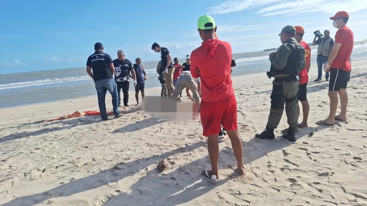 Turista é encontrado morto em área rasa da praia da Pedra do Sal, em Parnaíba