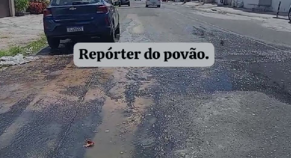 Vazamento de Água na zona Norte de Teresina prejudica via pública