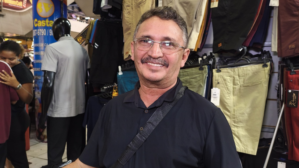 Vendedor Adão Soares