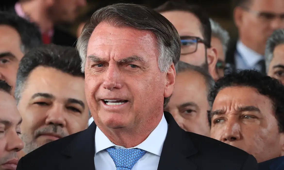 Bolsonaro nega participação em trama golpista e defesa pede absolvição no STF
