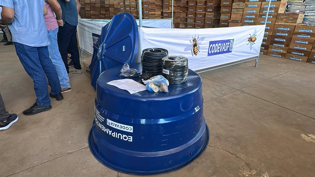 Codevasf realiza mega entrega a 35 municípios piauienses