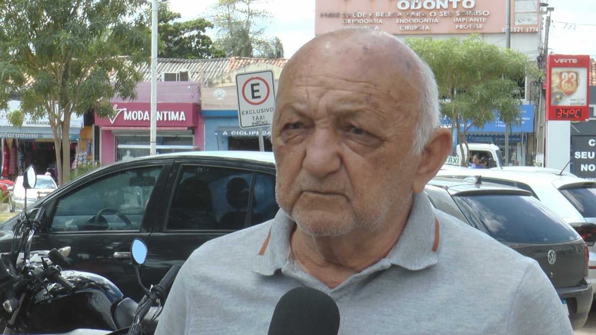 Falta de estacionamentos desafia mobilidade urbana em Floriano, no Sul do Piauí