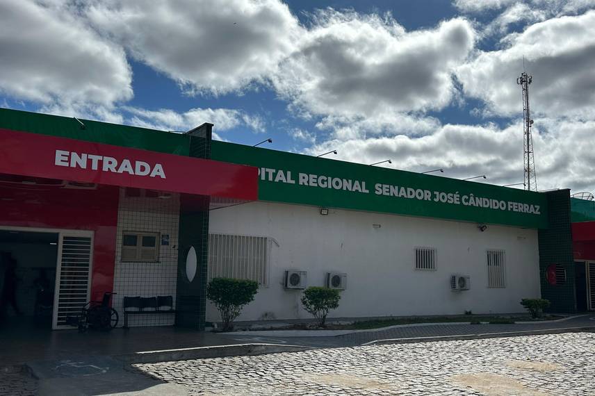 Governador entrega escola de tempo integral e visita obras em São Raimundo Nonato