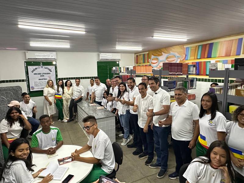 Governador entrega escola de tempo integral e visita obras em São Raimundo Nonato