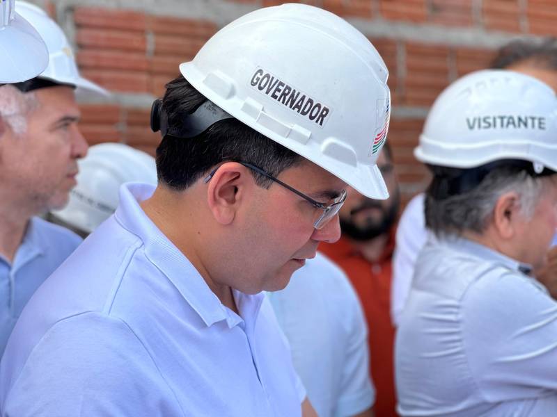 Governador entrega escola de tempo integral e visita obras em São Raimundo Nonato