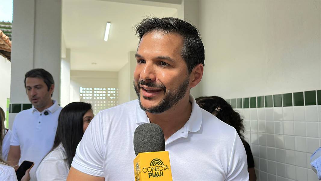 Governador entrega escola de tempo integral e visita obras em São Raimundo Nonato
