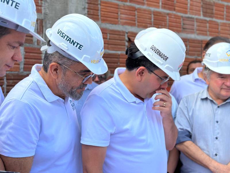 Governador entrega escola de tempo integral e visita obras em São Raimundo Nonato