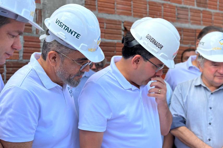 Governador entrega escola de tempo integral e visita obras em São Raimundo Nonato