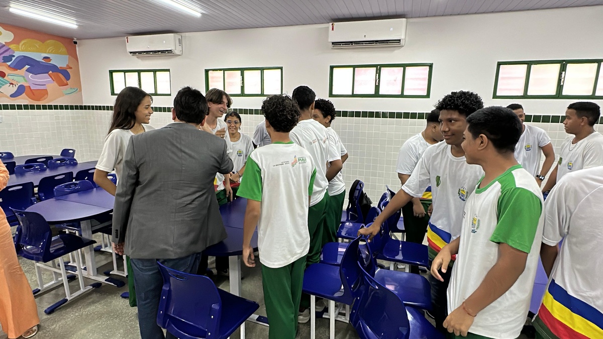 Governador inaugura reforma e modernização do Ceti Desembargador Heli Sobral